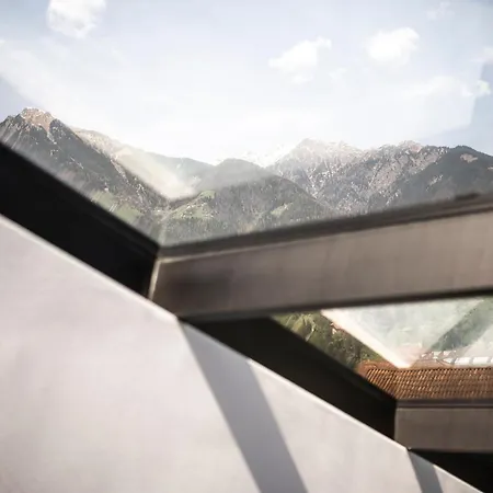 Mynt Apartmanhotel 4*